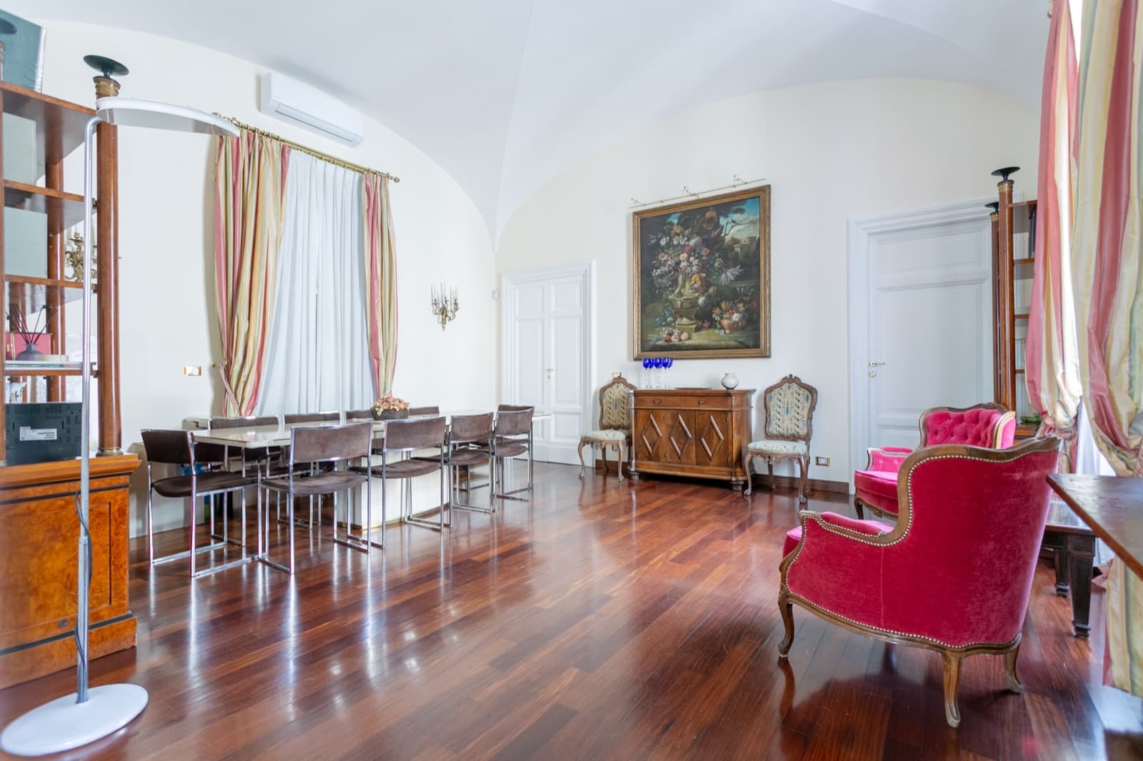 Appartamento di rappresentanza sul Lungotevere Prati — I saloni 1