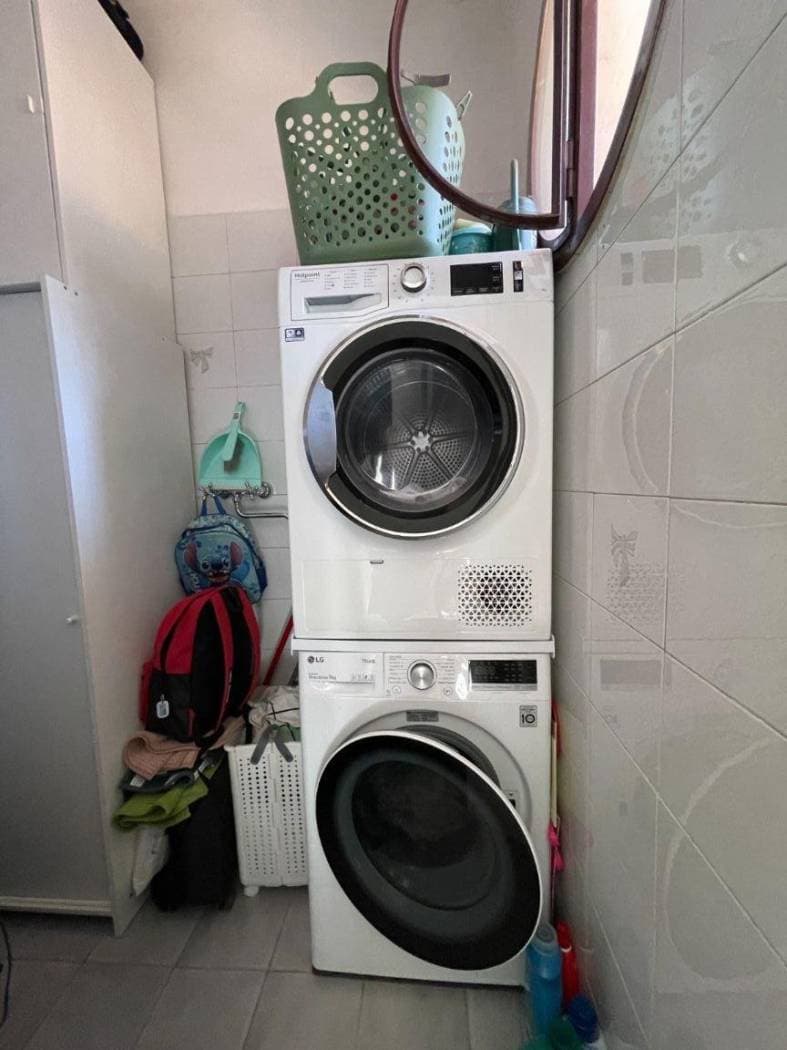 Appartamento ristrutturato con terrazza in Via di Boccea — Bagno e lavanderia 5