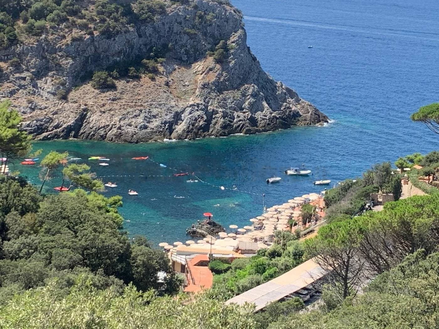 Bilocale vista mare a Cala Piccola, Le Roccette — Il mare di Cala Piccola 1