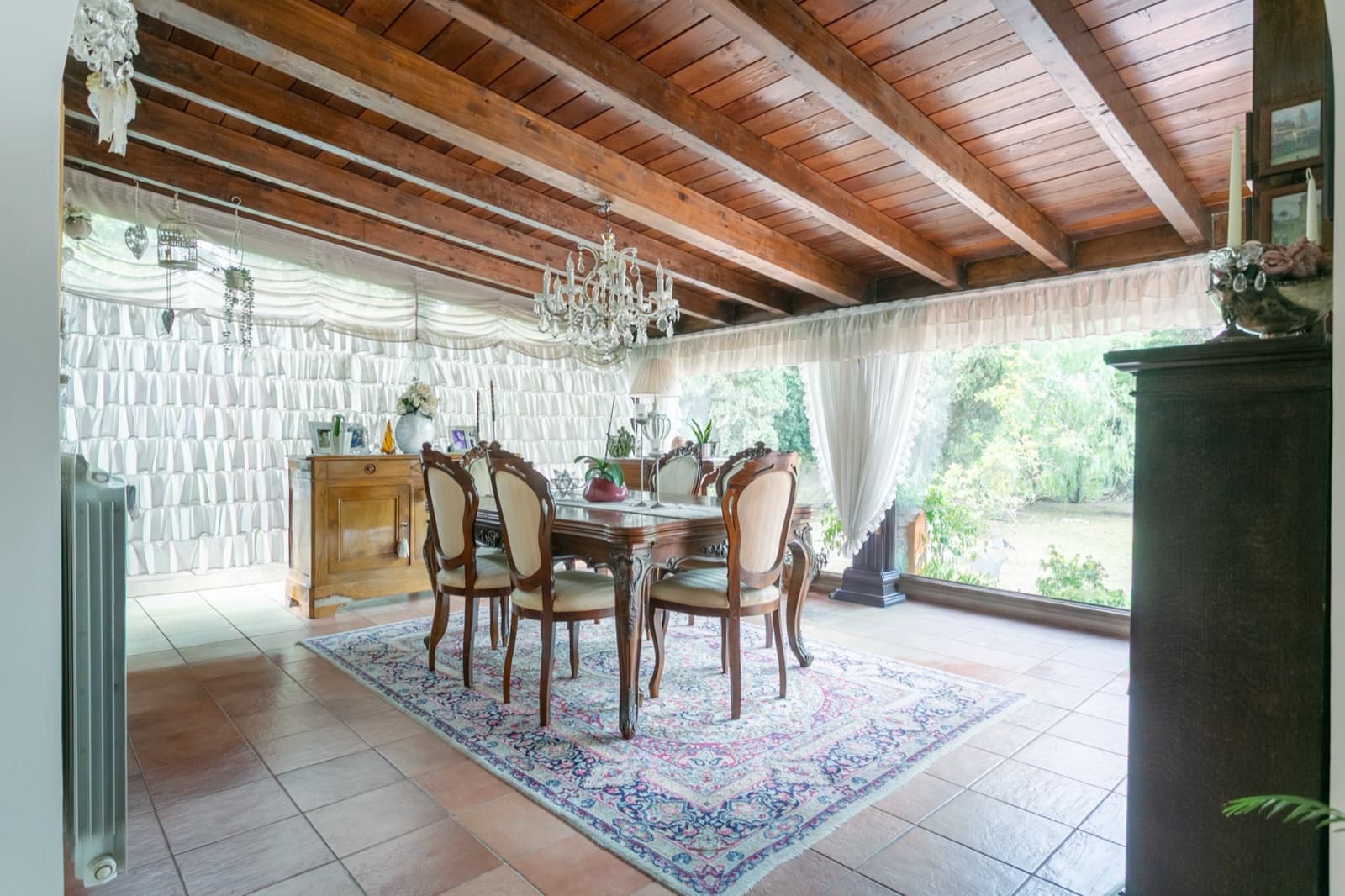 Villa con dependance, piscina e parco privato